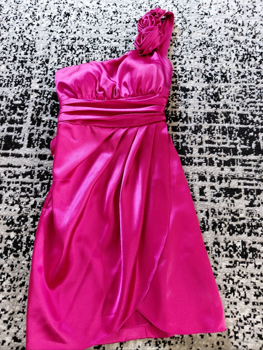 Speechless Fuchsia Homecoming One Shoulder Mini Dress Rosette Detail Size 1 NWOT - Picture 5 of 14